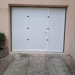 porte de garage sectionnelle avec portillon portech